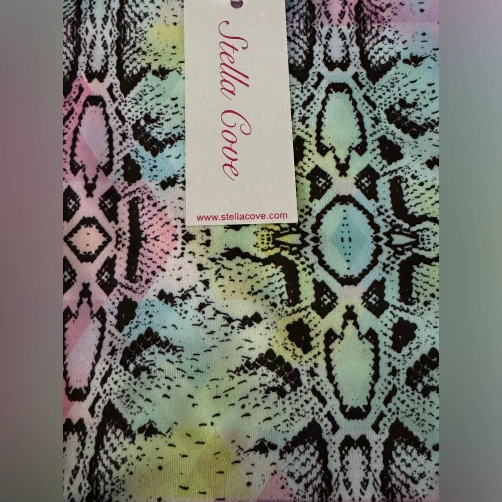 NWT and in Plastic Girls Stella Cove 4 Yrs Pastel Reptile Print Swimsuit